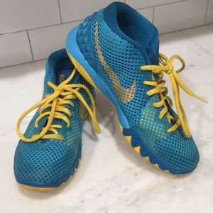 Nike Kyrie Flytrap 6.5Y or Women’s 8